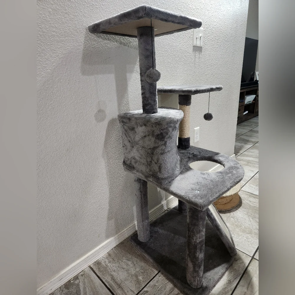 Tree for cat
